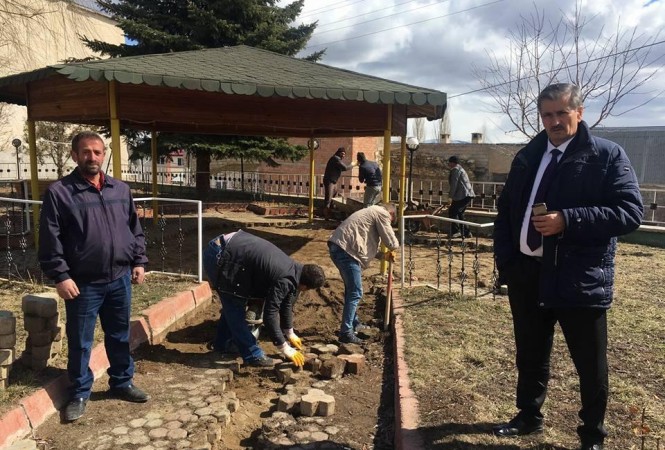 Aydintepe Belediyesi park yenileme çalışmalarına ara vermeden devam ediyor