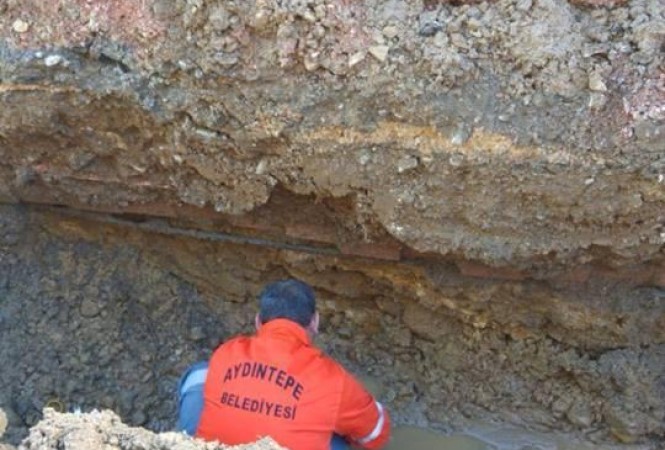 Aydıntepe Belediyesi tarafından 2014 yılında çalışmalarına başlanan kanalizasyon hattı, çalışmaları tüm hızıyla devam ediyor.